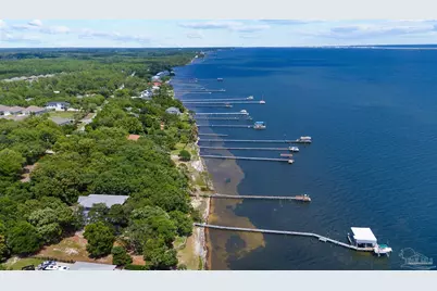 5393 Soundside Dr, Gulf Breeze, FL 32563 - Photo 47