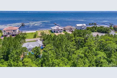 1539 Winding Shore Dr, Gulf Breeze, FL 32563 - Photo 1