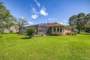 2796 Pebble Beach Dr, Navarre, FL 32566 - Photo 59