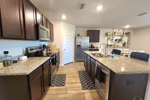 5621 Guinevere Ln, Milton, FL 32583 - Photo 9