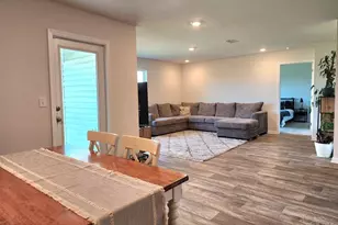 5621 Guinevere Ln, Milton, FL 32583 - Photo 11