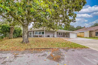 204 Camelia St, Gulf Breeze, FL 32561 - Photo 3