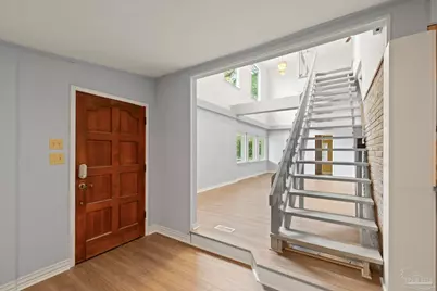 204 Camelia St, Gulf Breeze, FL 32561 - Photo 9