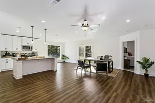 6551 Gentle Rain Dr, Milton, FL 32570 - Photo 7