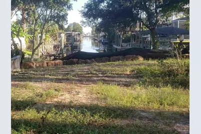 3262 Duke Dr, Gulf Breeze, FL 32563 - Photo 1