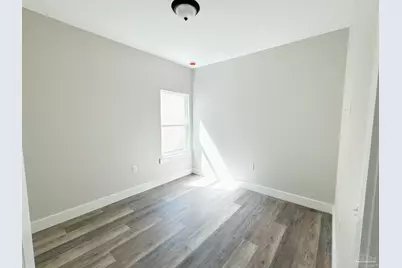 8601 Walnut Ave, Pensacola, FL 32534 - Photo 11
