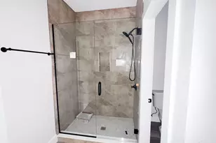 8601 Walnut Ave, Pensacola, FL 32534 - Photo 17