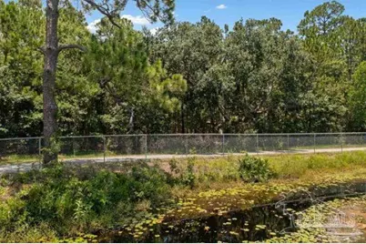 12 Harbour Oaks Dr, Milton, FL 32583 - Photo 5