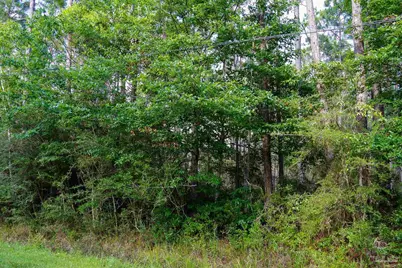 968 Clearview St, Milton, FL 32583 - Photo 7