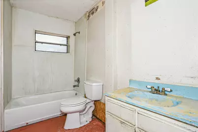 35 N Cypress St, Walnut Hill, FL 32568 - Photo 19