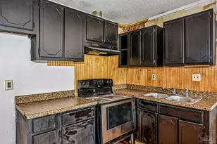 35 N Cypress St, Walnut Hill, FL 32568 - Photo 11