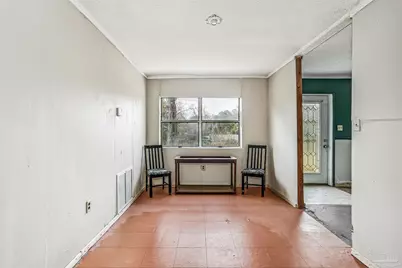 35 N Cypress St, Walnut Hill, FL 32568 - Photo 9