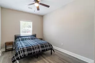 2805 N V St, Pensacola, FL 32505 - Photo 13