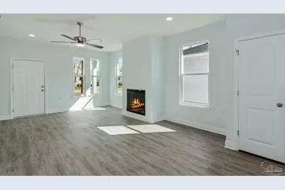 5410 Kee Memorial Dr, Pensacola, FL 32507 - Photo 7