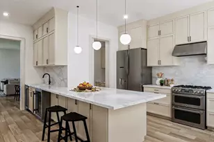 170 Red Feather Way, Pensacola, FL 32502 - Photo 9