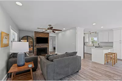 900 Largo Dr, Pensacola Beach, FL 32561 - Photo 17