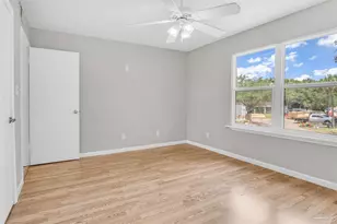 200 Pensacola Beach Rd, Gulf Breeze, FL 32561 - Photo 17