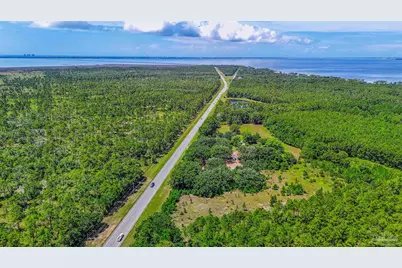 939 Avalon Blvd, Milton, FL 32583 - Photo 15