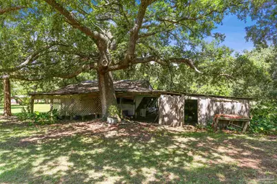 939 Avalon Blvd, Milton, FL 32583 - Photo 45