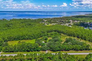 939 Avalon Blvd, Milton, FL 32583 - Photo 13
