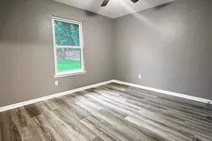 6910 Cornelius Ln, Pensacola, FL 32505 - Photo 19