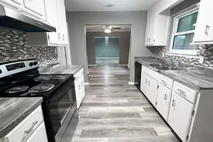 6910 Cornelius Ln, Pensacola, FL 32505 - Photo 11