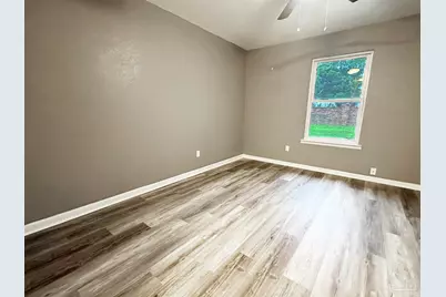 6910 Cornelius Ln, Pensacola, FL 32505 - Photo 15