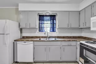 907 Colbert Ave, Pensacola, FL 32507 - Photo 11