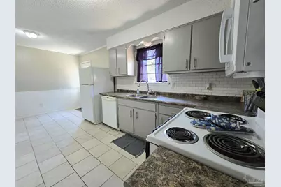 907 Colbert Ave, Pensacola, FL 32507 - Photo 15