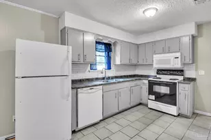 907 Colbert Ave, Pensacola, FL 32507 - Photo 13