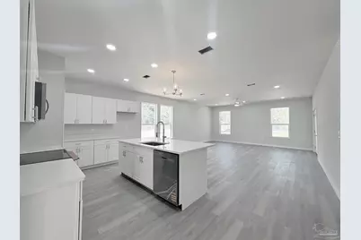 5602 Santa Monica St, Milton, FL 32583 - Photo 5