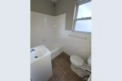 33 Nottingham Way, Pensacola, FL 32506 - Photo 9