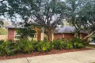 1358 Windsor Park Rd, Gulf Breeze, FL 32563 - Photo 5