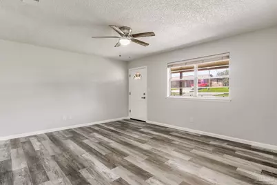 7125 Ben Sasser Dr, Pensacola, FL 32526 - Photo 9