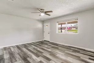 7125 Ben Sasser Dr, Pensacola, FL 32526 - Photo 9