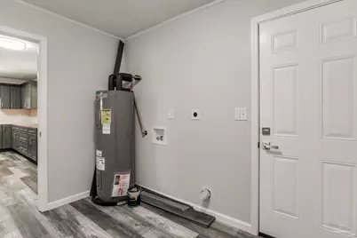 7125 Ben Sasser Dr, Pensacola, FL 32526 - Photo 19