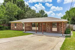 7125 Ben Sasser Dr, Pensacola, FL 32526 - Photo 3