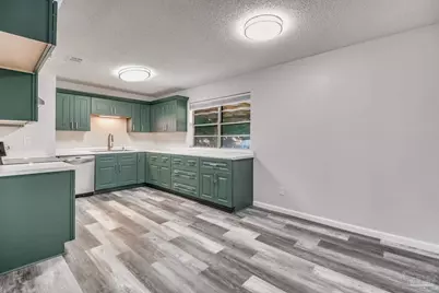 7125 Ben Sasser Dr, Pensacola, FL 32526 - Photo 15