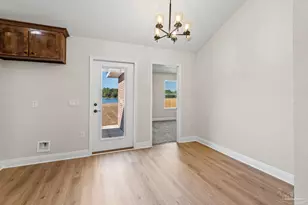 7925 Twin Lake Dr, Milton, FL 32583 - Photo 15