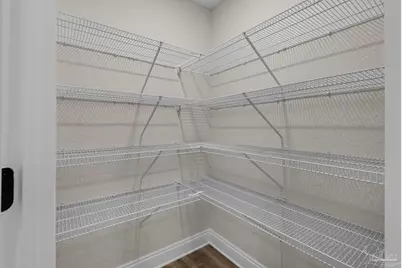 7925 Twin Lake Dr, Milton, FL 32583 - Photo 13