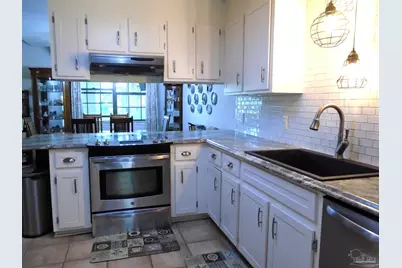 7067 Pine Blossom Rd, Milton, FL 32570 - Photo 9