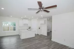 1915 W Chase St, Pensacola, FL 32502 - Photo 7