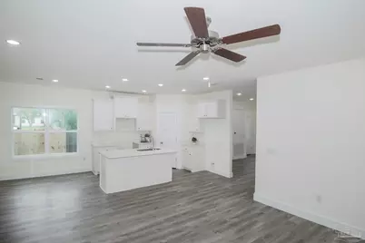 1915 W Chase St, Pensacola, FL 32502 - Photo 5