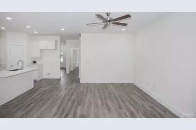 1915 W Chase St, Pensacola, FL 32502 - Photo 3