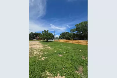 2815 E Gonzalez St, Pensacola, FL 32503 - Photo 1
