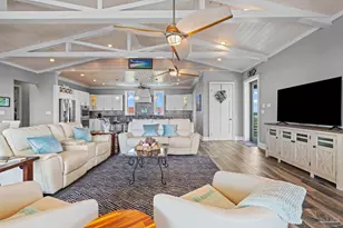 1409 Ariola Dr, Pensacola Beach, FL 32561 - Photo 11