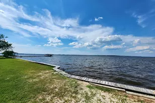 5450 N Shore Rd, Pensacola, FL 32507 - Photo 9