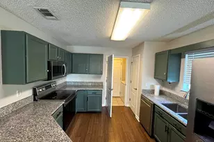 10091 Hillview Dr, Pensacola, FL 32514 - Photo 3