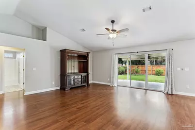 1062 Joaquin Rd, Pensacola, FL 32506 - Photo 9