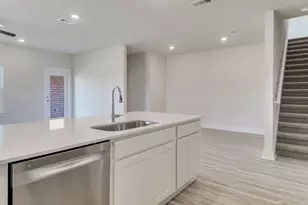 8076 Fir Tree Dr, Milton, FL 32583 - Photo 11